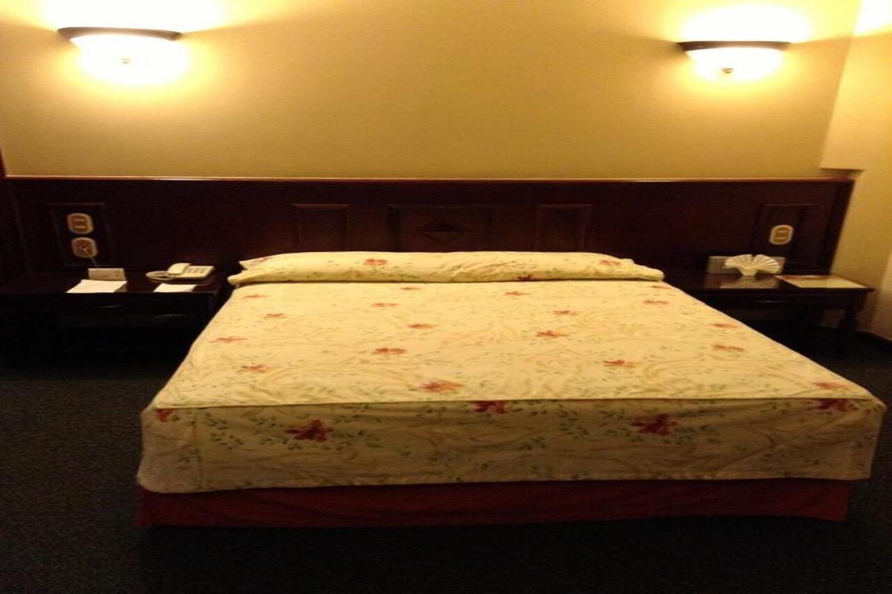 Hotel Real De Uruapan Uruapan  Ngoại thất bức ảnh