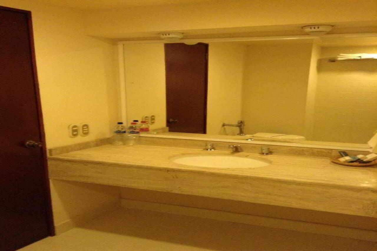 Hotel Real De Uruapan Uruapan  Ngoại thất bức ảnh