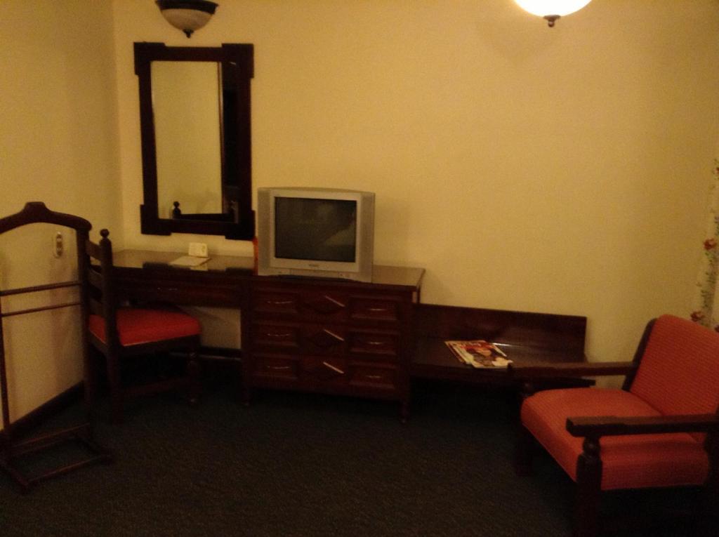 Hotel Real De Uruapan Uruapan  Ngoại thất bức ảnh