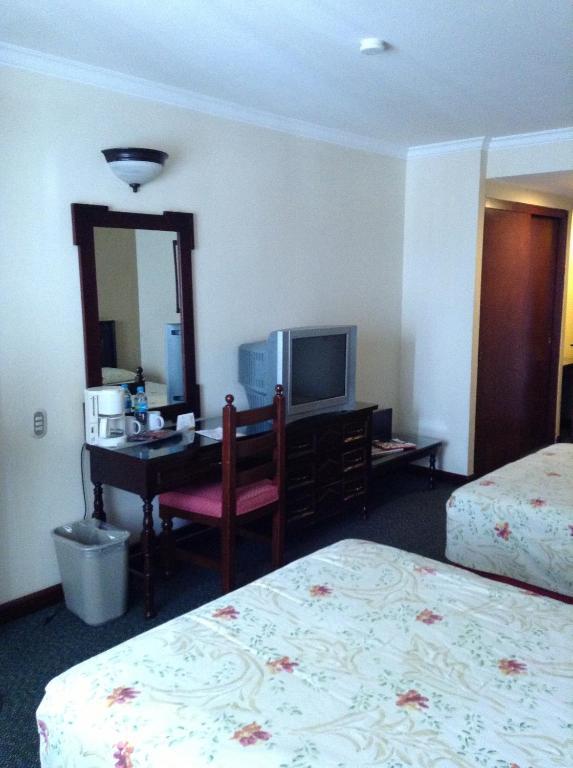 Hotel Real De Uruapan Uruapan  Ngoại thất bức ảnh