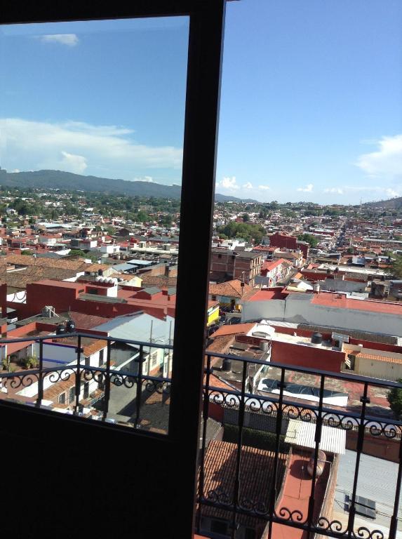 Hotel Real De Uruapan Uruapan  Ngoại thất bức ảnh